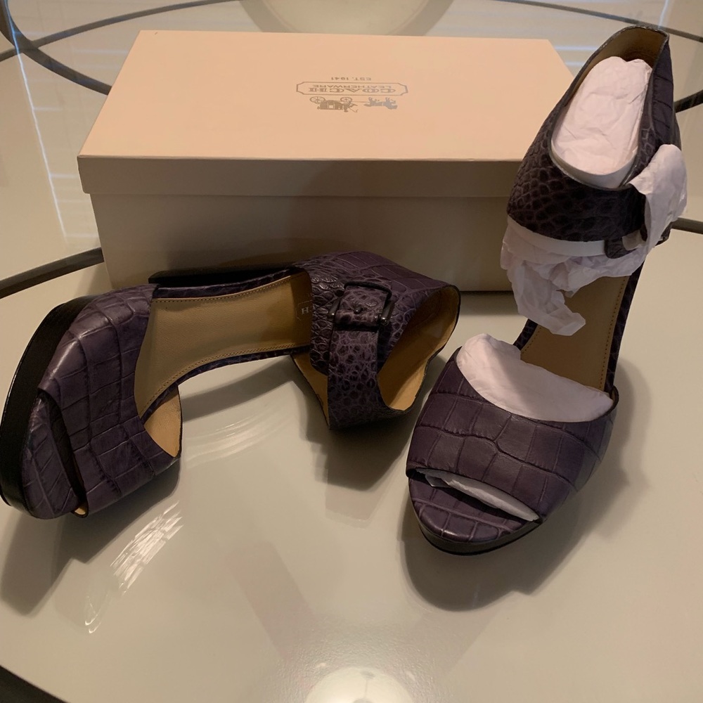 Coach Embossed Croc Heels - Picture 4 of 7